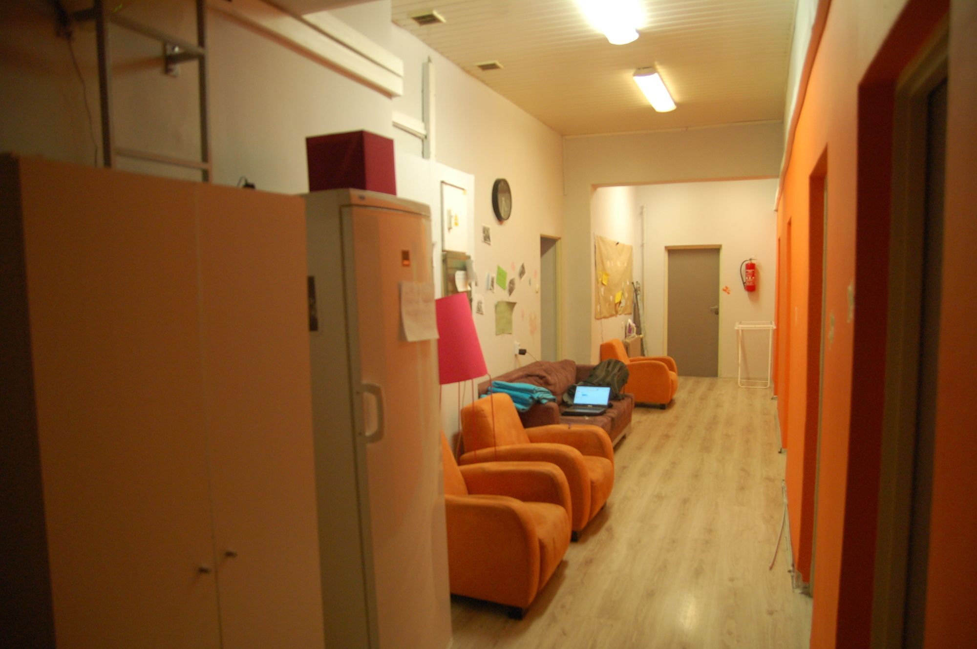 Hostel Family Erasmus Center Warsaw Exterior photo